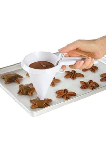 1pc Plastic Funnel, Minimalist White Pastry Funnel For Kitchen Baking - White - View 1