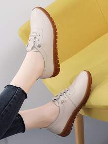 運動運動鞋適用於女士針腳細節前繫帶板鞋 - 米色 - 查看 5