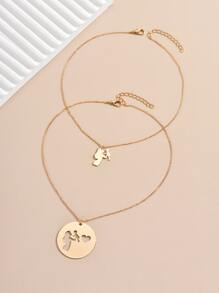 2pcs Figure Detail Round Charm Necklace