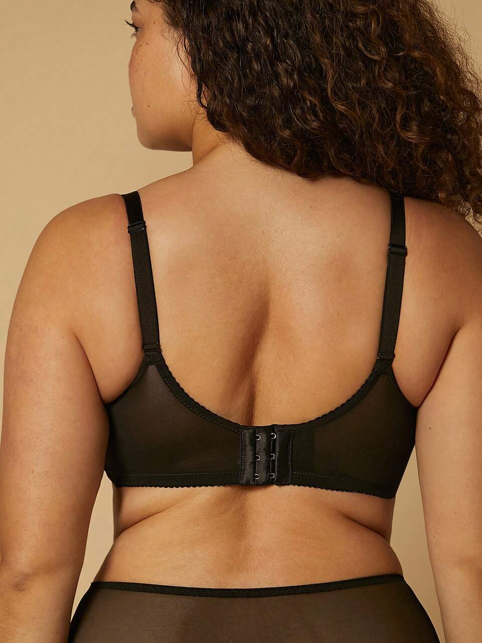 Soft Women Lingerie Lounge Curve Sheer Full Coverage Support&Breathable Underwire Sexy Unlined Minimizer Lace Elegance & Mesh Black Bra Bridal