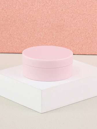 1瓶10克粉末小包装，价格实惠，适合作为圣诞礼物、化妆品、化妆工具等，物美价廉，可作为礼物送给女性，也可作为圣诞礼物。