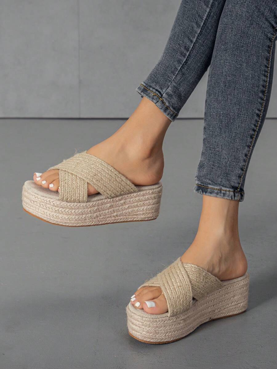 度假坡跟涼鞋適用於女士編織細節交叉帶編織涼鞋 - 杏色 - 查看 1