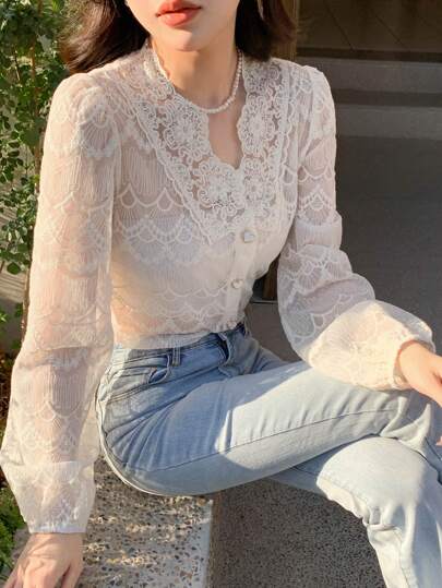 DAZY Blusa de encaje con mangas abullonadas y botones, top para salir, ropa de mujer de otoño con manga larga