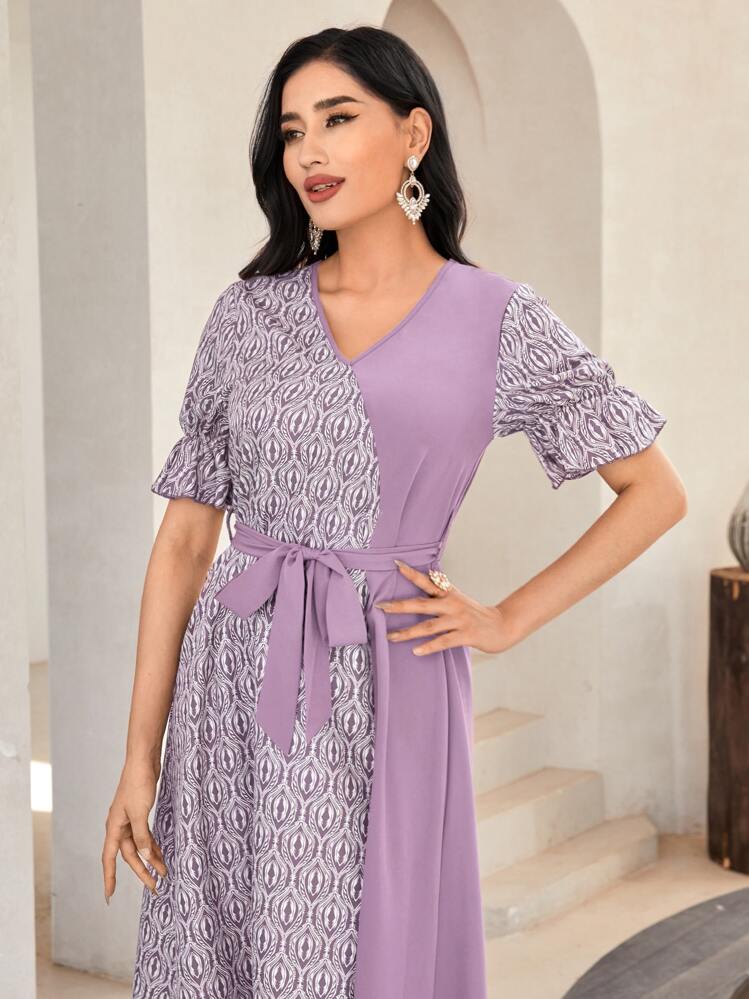 Mulvari Vestido con cinturón con estampado geométrico de manga con volante - Lila Púrpura - Añade 5