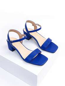 寬版時尚踝帶平底涼鞋適用於女士粗跟涼鞋