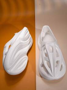 Fashionable Outdoor Vented Clogs For Men, Cut Out Design EVA Clogs - White - View 4