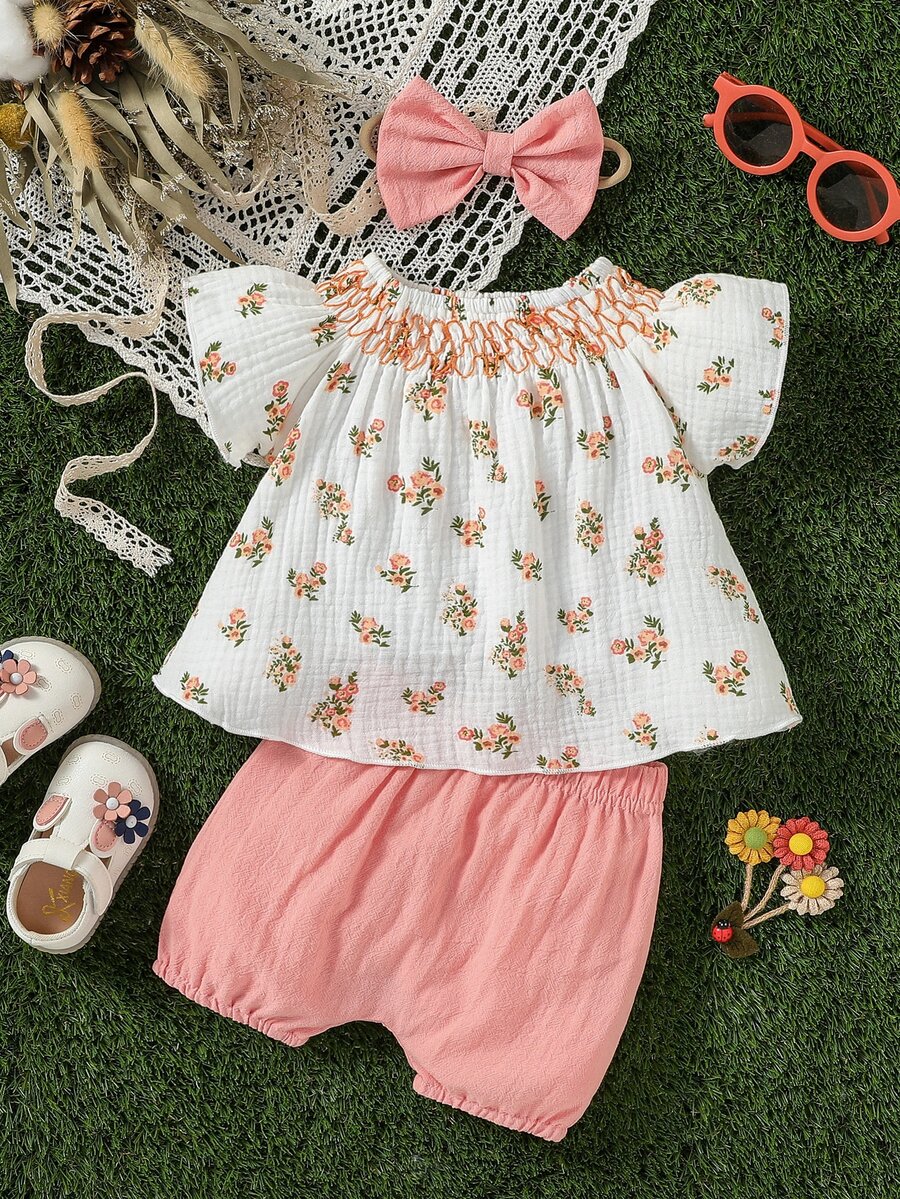 新生兒碎花荷葉邊花邊下擺上衣和短褲和配件髮箍