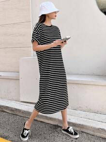 DAZY 條紋印花落肩T恤洋裝 - 黑與白 - 查看 8