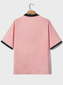 Manfinity Men's Loose Fit Slogan Graphic Polo Shirt With Contrast Collar And Raglan Sleeves - Pink - View 2