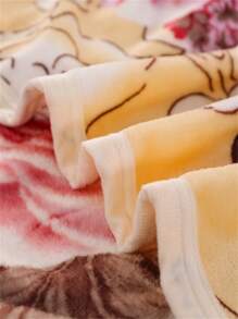 1pc Polyester Fiber Large Floral Print Double-Sided Flannel Fleece Blanket, Coral Fleece Multi-Purpose Milk Velvet Flannel Blanket For Bedroom, Living Room, Outdoor, Car Travel, All Season Use