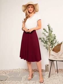 SHEIN Clasi Solid Flare Hem Skirt