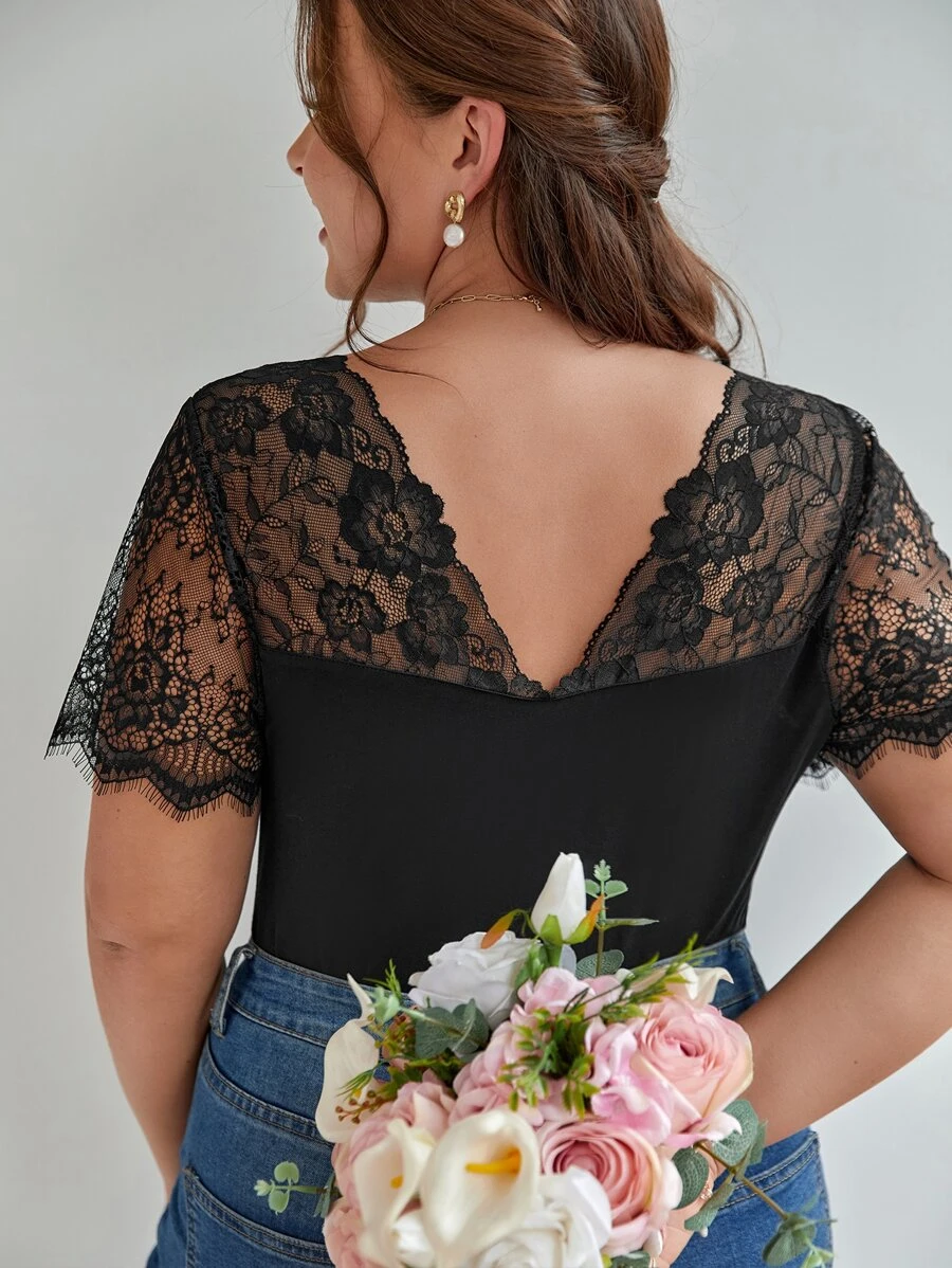 SHEIN Frenchy Plus Contrast Lace Tee - Black - View 1