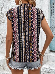 SHEIN LUNE Geo Print Notched Neck Batwing Sleeve Blouse - Multicolor - View 2
