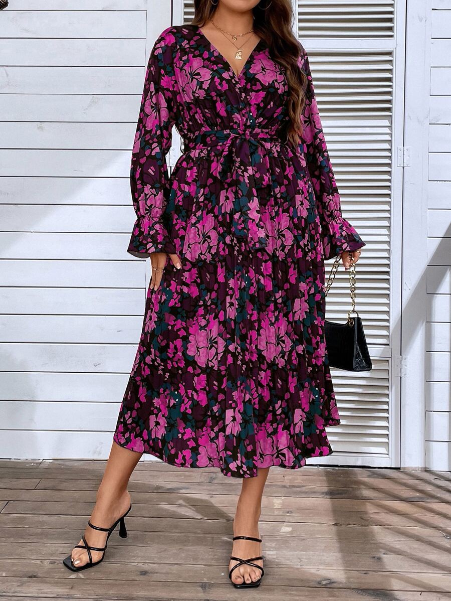 SHEIN LUNE Đầm Plus Size Thắt lưng Trọn gói Hoa Tất cả trên in Boho - Màu tím - Xem 1