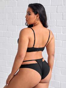 Plus Chain Linked Underwire Lingerie Set - Black - View 2