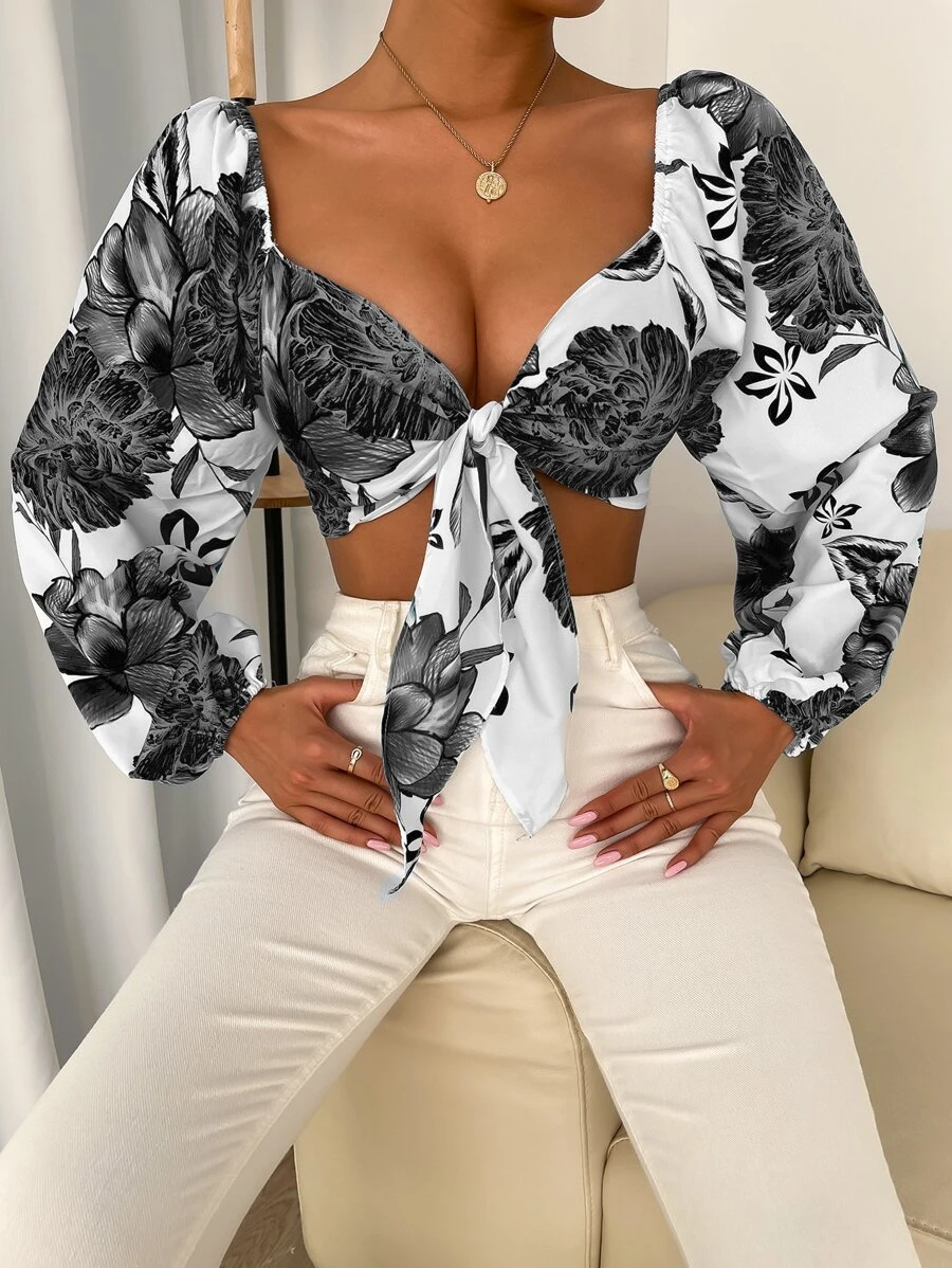 SHEIN VCAY Floral Print Knot Front Crop Top - Black and White - View 1