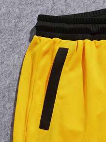 Manfinity VCAY Men Letter Patched Detail Striped Trim Drawstring Waist Shorts - Yellow - View 5