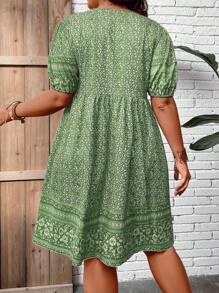 SHEIN Holidaya Plus Ditsy Floral Print Puff Sleeve Dress - Green - View 2