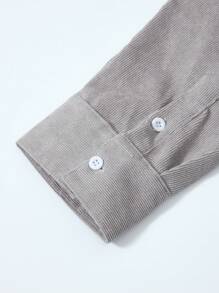 Manfinity Homme Men Dual Pocket Button Front Loose Shirt Without Tee - Grey - View 3