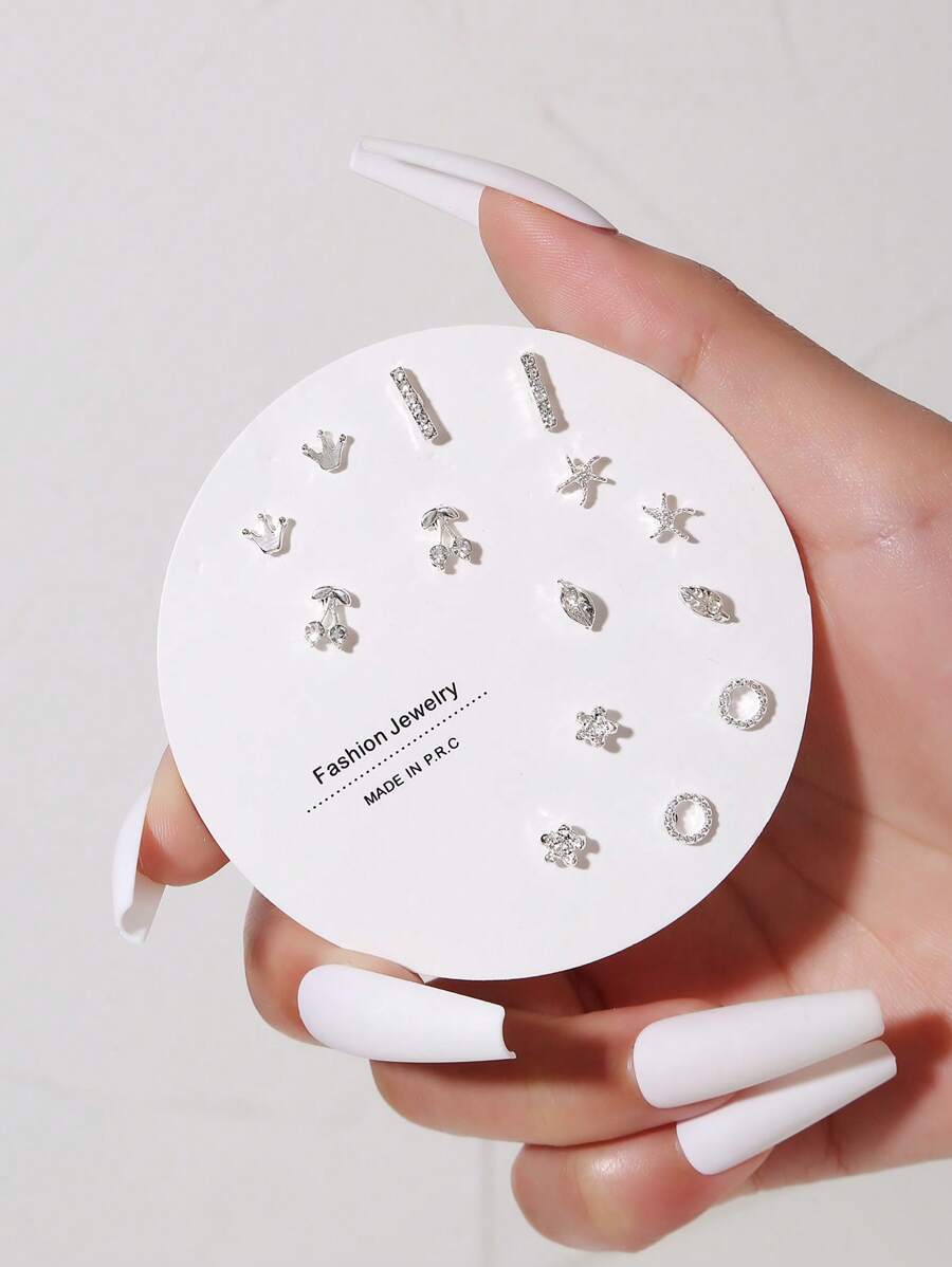 مجموعة أقراط دبوسية للنساء بتصميم تاج، زهرة الكرز والأوراق والراينستون المزينة، 7 أزواج للاستعمال اليومي/ الأسبوع لحفلة عيد ميلاد