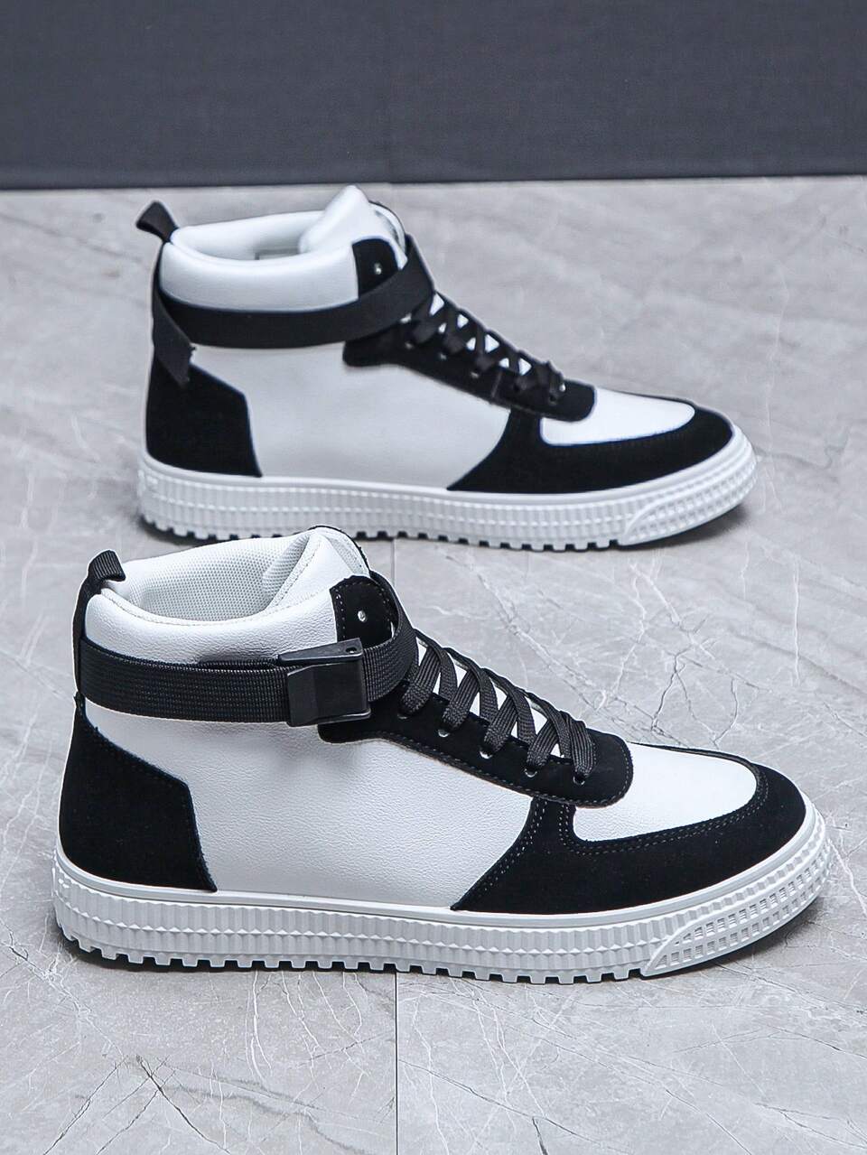 Men Two Tone Skate Shoes, Lace Up Front Sporty Sneakers