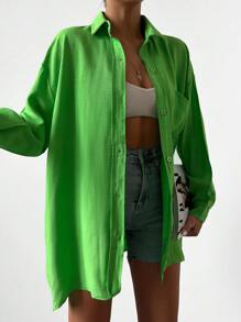 RueChic Solid Drop Shoulder Pocket Patched Button Up Oversized Shirt - màu xanh lá - Xem 4