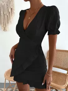 Chiquease 泡泡袖荷葉邊側繫帶圍裹式洋裝 - 黑色 - 查看 4