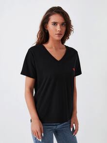 Cottnline Heart Embroidery V Neck Tee - màu đen - Xem 3