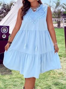 SHEIN LUNE 大碼蕾絲拼接流蘇繫帶領荷葉邊娃娃裙 - 淺藍色 - 查看 4