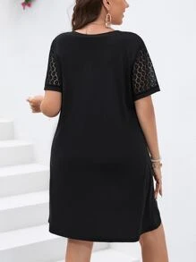 SHEIN Unity Vestido estilo camiseta con encaje en contraste con diseño de botón - Negro - Ver 2