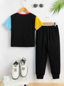 SHEIN Bộ thời trang bé trai Khối Màu Lá thư Giải trí - màu đen - Xem 2