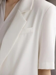 DAZY 素色翻蓋細節單釦西裝外套 - 白色 - 查看 6