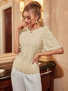 Modelyn 素色木耳邊下擺T恤 - 杏色 - 查看 5