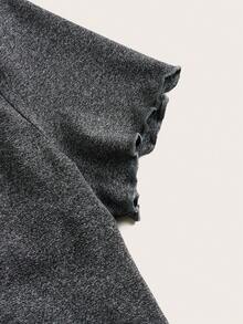 蕾絲拼接前紐扣木耳邊短款T恤 - 深灰色 - 查看 4