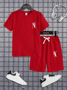 SHEIN 青少年男孩字母圖案t恤和束腰短褲 - 紅色 - 查看 1