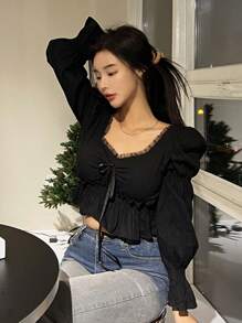 DAZY 雞心領口前打結荷葉邊短款襯衫 - 黑色 - 查看 4