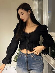 DAZY 雞心領口前打結荷葉邊短款襯衫 - 黑色 - 查看 7