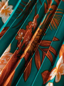 SHEIN Holidaya Plus Floral Print Pleated Skirt - Green - View 3