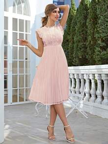 Simplee Guipure Lace Panel Pleated Hem Dress Without Belt - Baby Pink - View 6