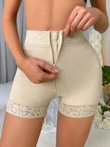 素色蕾絲邊拉鏈門襟短褲 - 杏色 - 查看 4