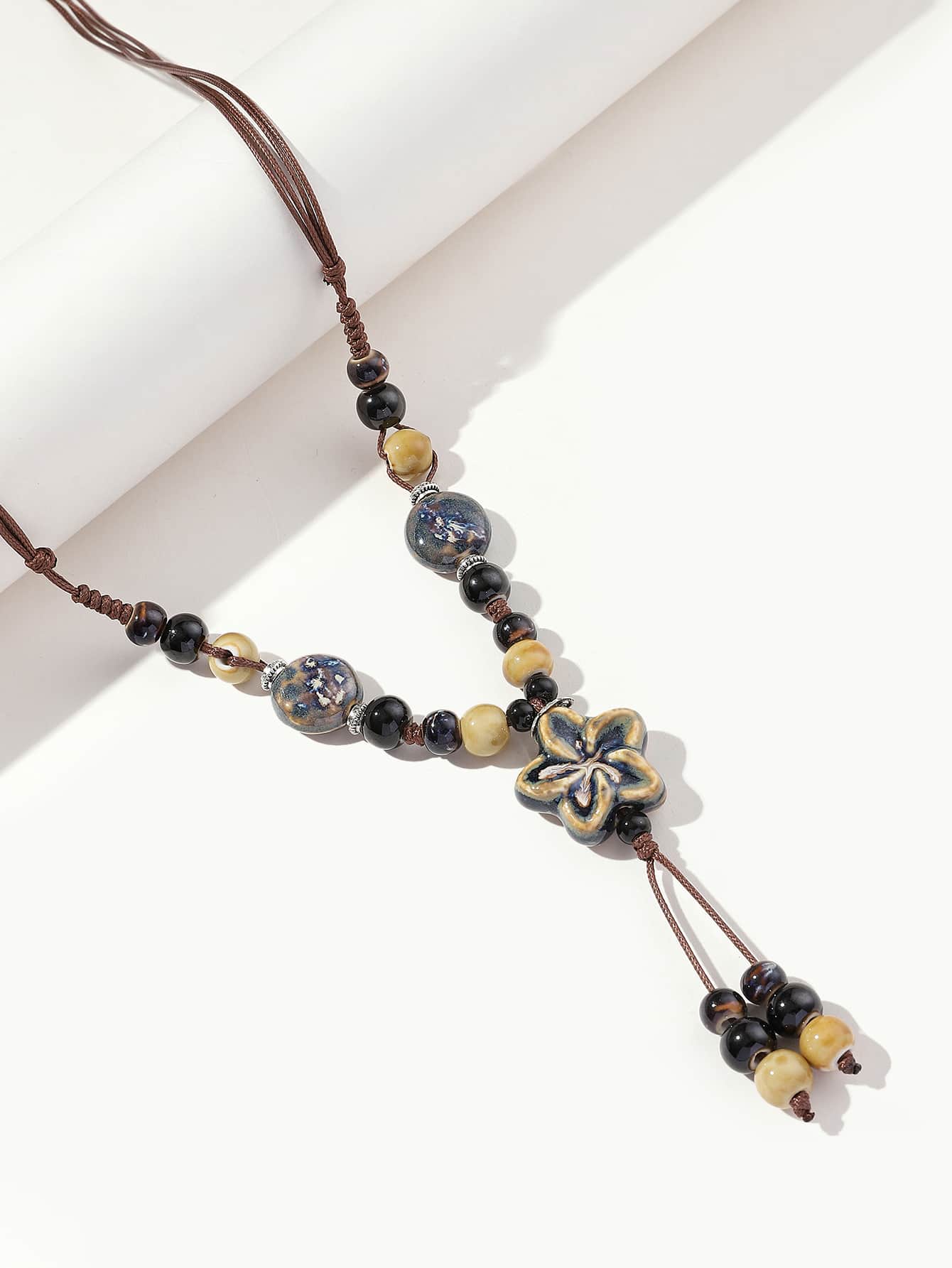 1 件波西米亚风珠饰花朵吊坠项链，适合女士日常装饰情人节 - 卡其色 - 查看 1