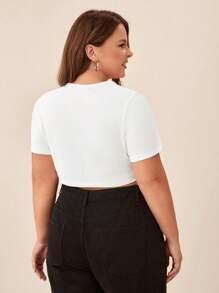 SHEIN BASICS Plus Size Solid Round Neck Short Sleeves Crop Tee For Summer - White - View 2