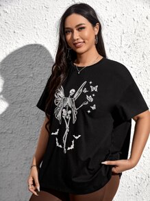 SHEIN EZwear Camiseta de cuello caído con estampado de calavera y mariposa para verano, talla grande - Negro - Ver 5