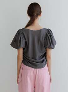 SHEIN 素色雞心領口前收褶泡泡袖襯衫 - 深灰色 - 查看 3