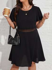 SHEIN LUNE Vestido con encaje en contraste de manga mariposa - Negro - Ver 3