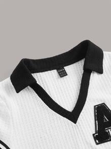 SHEIN MOD Camiseta corta con parche de letra y ribete a rayas, estilo verano