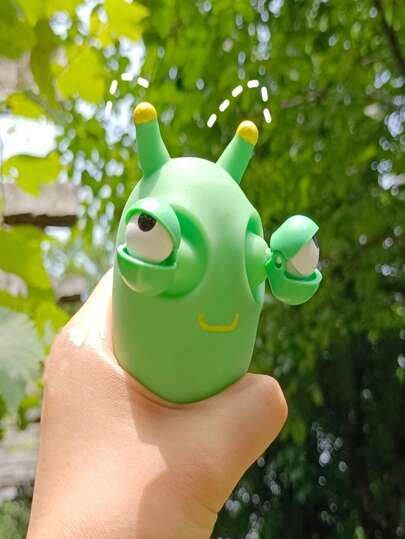 1pc Cartoon Insect Design Squeeze Toy, Cartoon Green Insect Shaped Fidget Toy For Kids