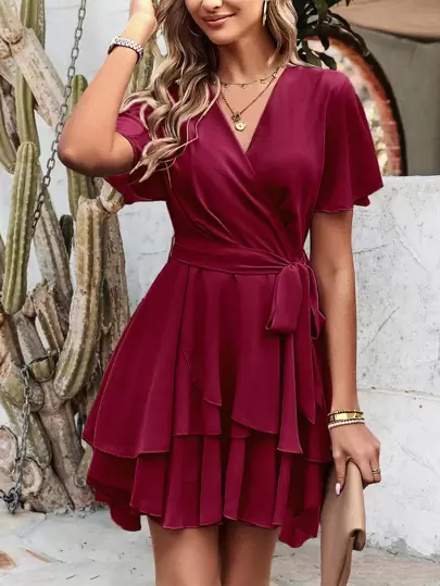 SHEIN Holidaya 蝴蝶袖二層下擺繫腰帶連衣裙