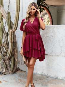 SHEIN Holidaya 蝴蝶袖两层下摆系带连衣裙 酒红色女装 - 酒紅色 - 查看 4