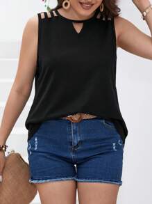 SHEIN LUNE 大碼鏤空背心上衣 - 黑色 - 查看 4